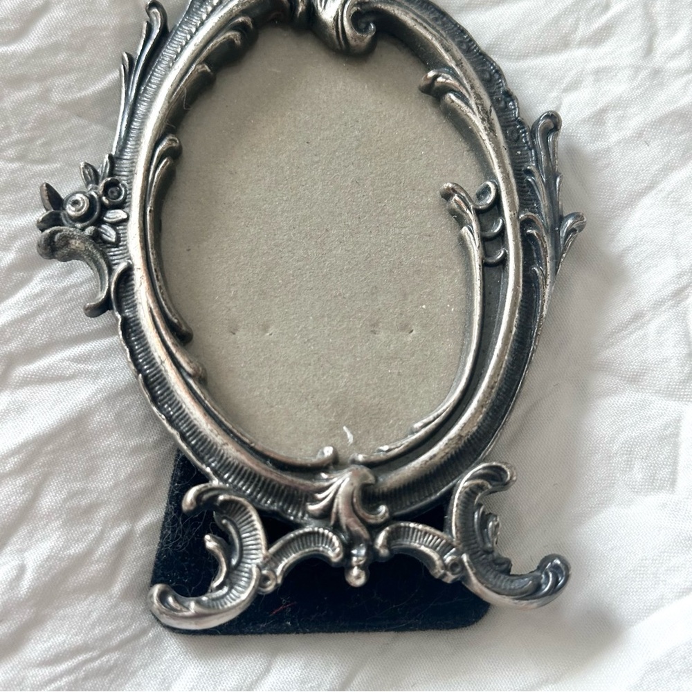 Vintage Silver Cherub Picture Frame - Picture 3 of 6